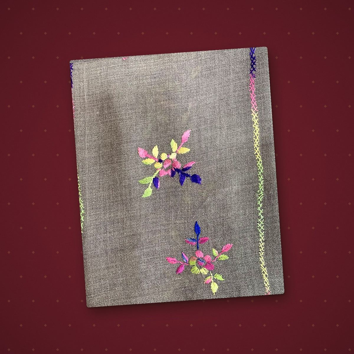 Handwoven 100% pure wool Swati shawl for women from Islampur, Swat - design WS130004
